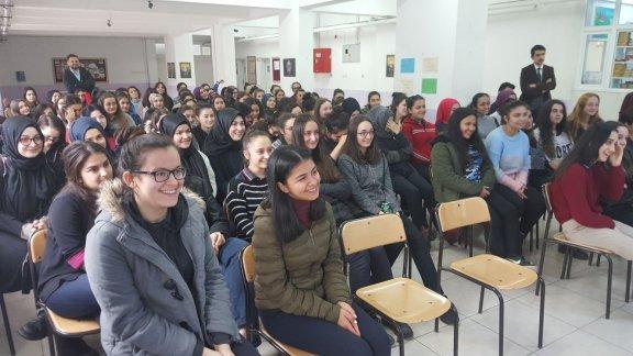  İlçe Kaymakamımız Sayın Talha BATTAL,  Kariyer Günleri kapsamında, Turnasuyu Kız Anadolu Lisesini ziyaret etti.