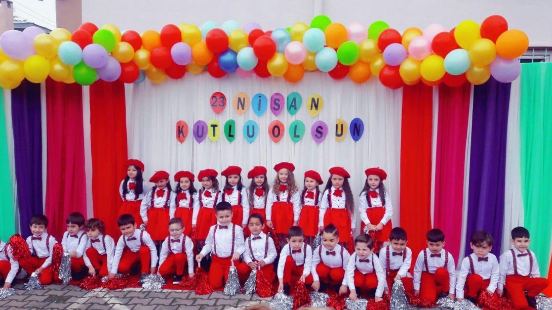 23 Nisan Ulusal Egemenlik ve Çocuk Bayramının 99. Yıl dönümü İlçemizde törenlerle kutlandı.