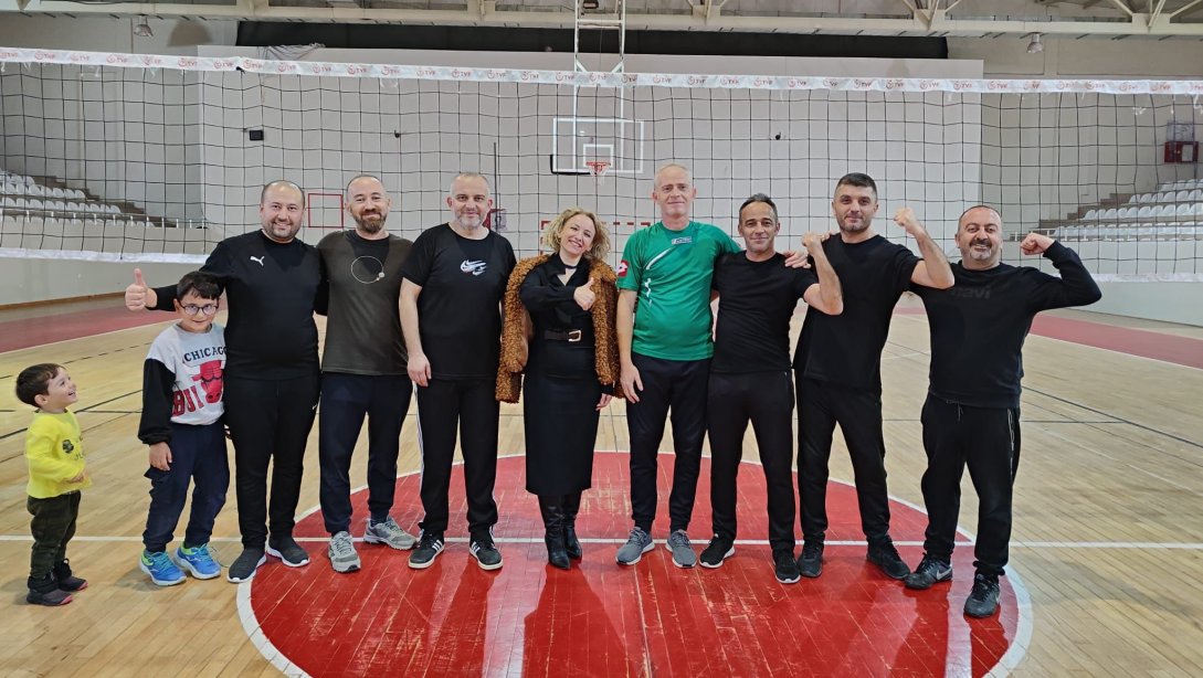 Voleybol Takımımız, Adını Finale Yazdırdı